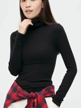 NWT Uniqlo Extra Fine Merino Wool Black Turtle Neck Long Sleeve Sweater Sz Large